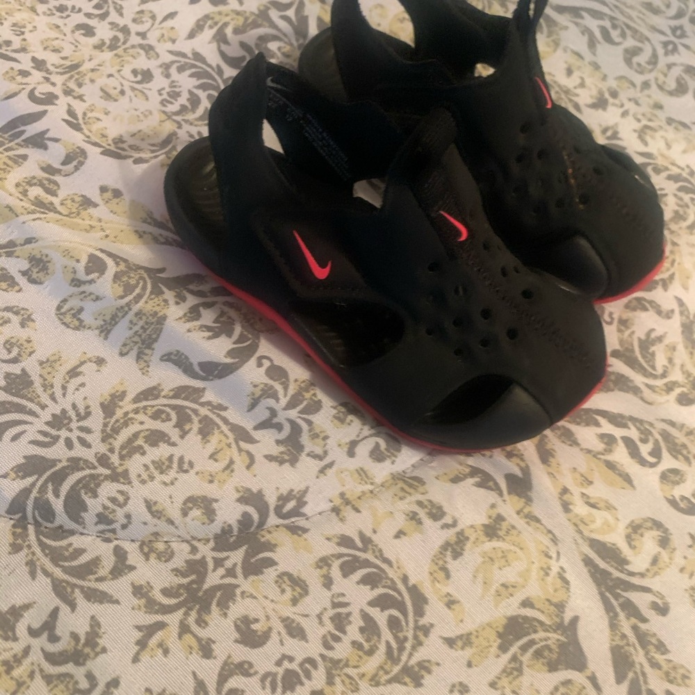 Toddler Nike Sandels